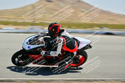 media/Apr-13-2025-TrackXperience (Sun) [[fb1ef998a6]]/Level 2 (Intermediate)/Turn 8 (Session 3)/